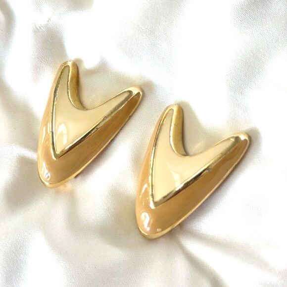 Alexis Kirk Cream and Tan Enamel Atomic Shaped Clip On Earrings - Picture 2 of 6